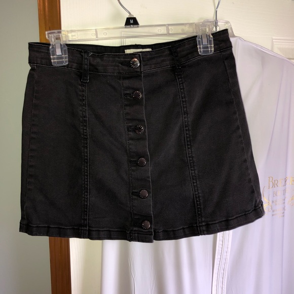 Button up skirt - Picture 1 of 2